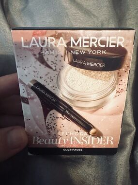 laura mercier Loose Setting Powder & Brush - Pink Packaging